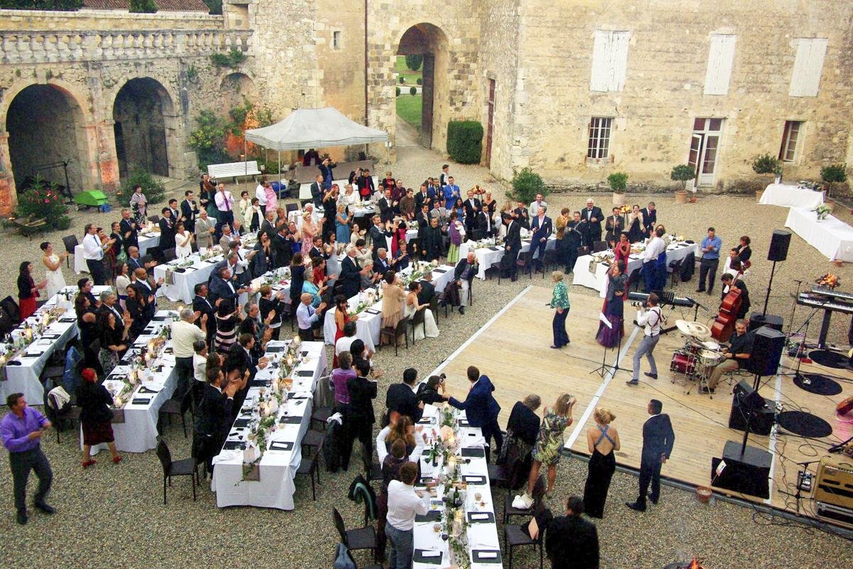 crop_9999_1000_Chateau-Cedre-Wedding-Dordogne-Olivers-Travel-15