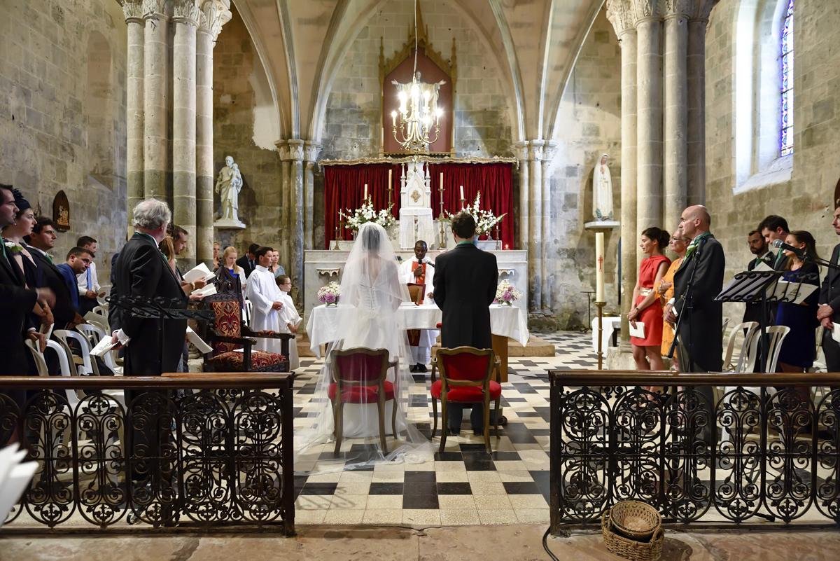 crop_9999_1000_Chateau-Cedre-Wedding-Dordogne-Olivers-Travel-2