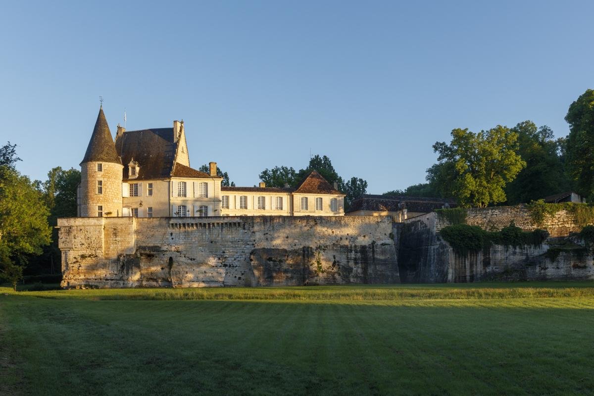 crop_9999_1000_Chateau-La-Moinerie-Dordogne-Olivers-Travels24