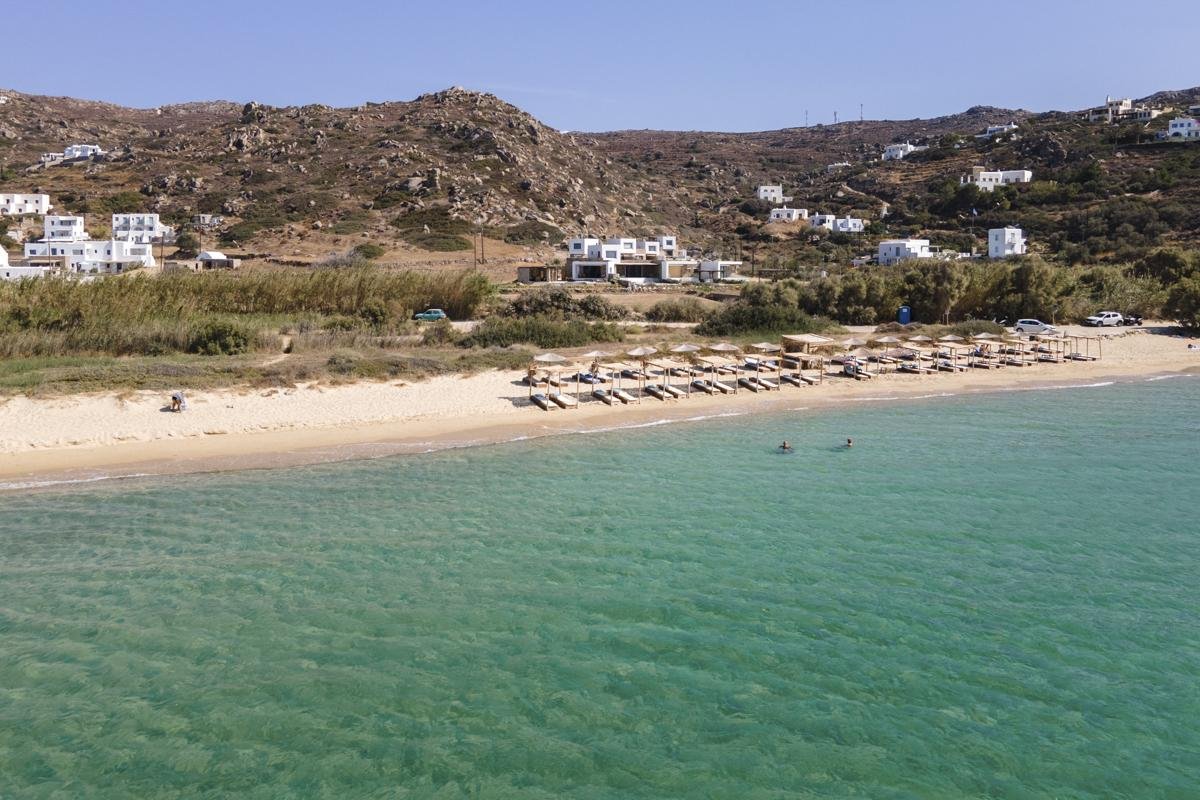 crop_9999_1000_Villa-Aero-Naxos-Olivers-Travels-8