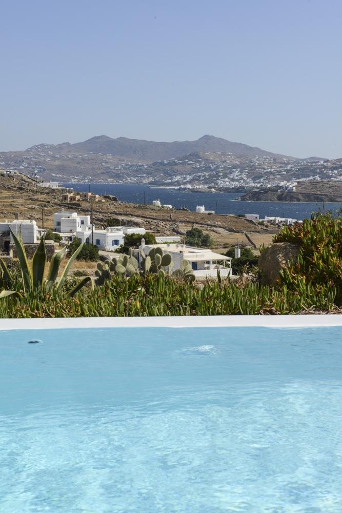 crop_9999_1000_Villa-Beryl-Mykonos-Olivers-Travels-6