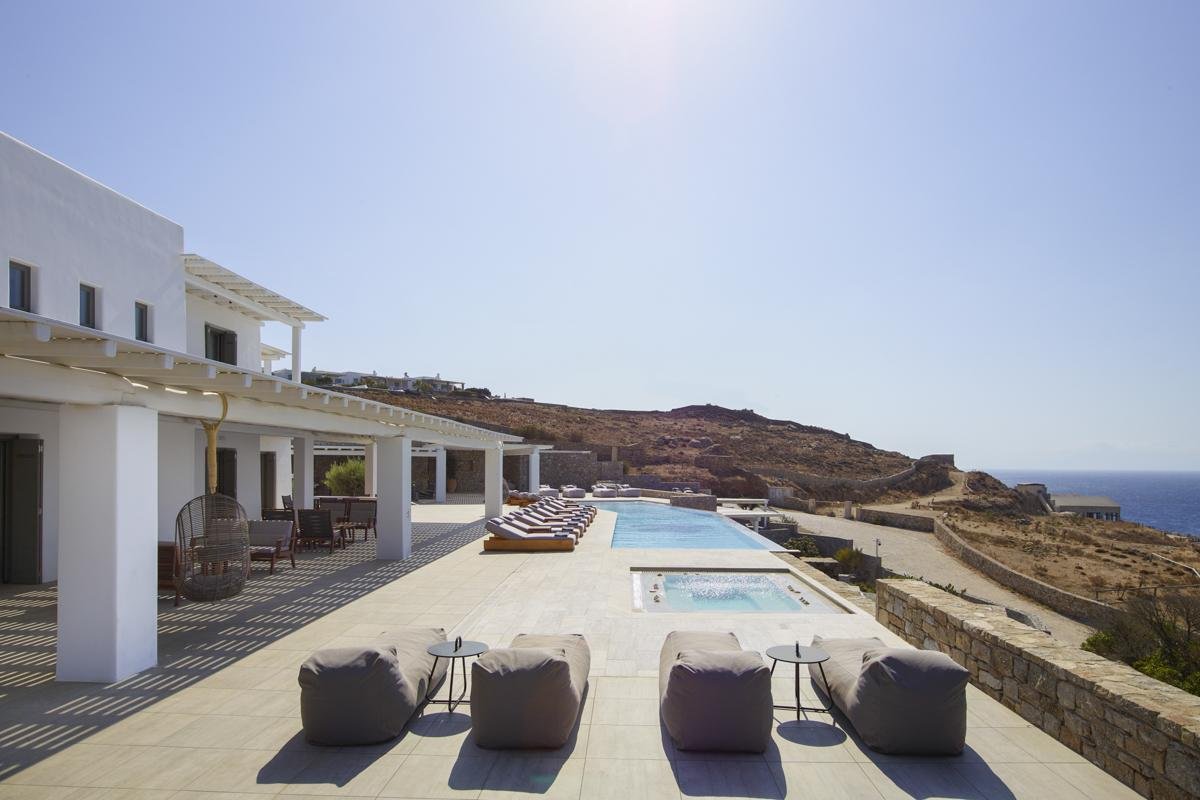 crop_9999_1000_Villa-Kalo-Olive-Mykonos-Olivers-Travels-7