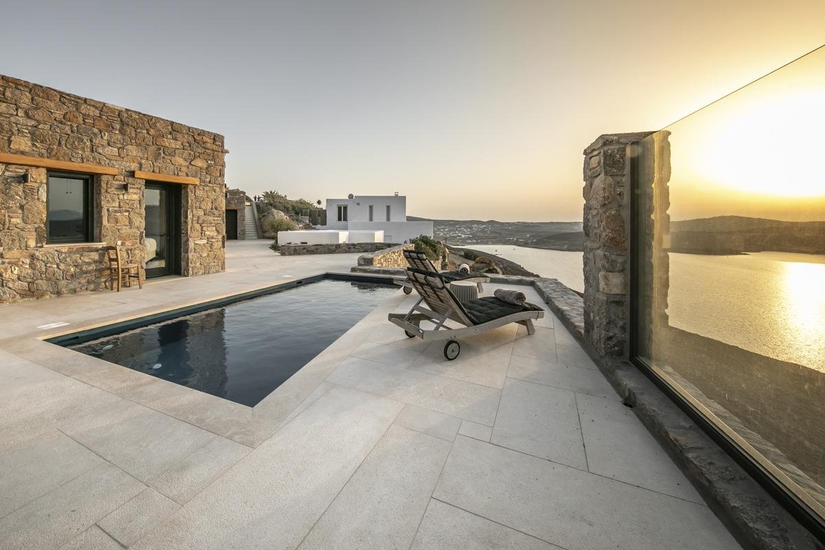 crop_9999_1000_Villa-Mykonos-Roc-Annex-Mykonos-Olivers-Travels-11