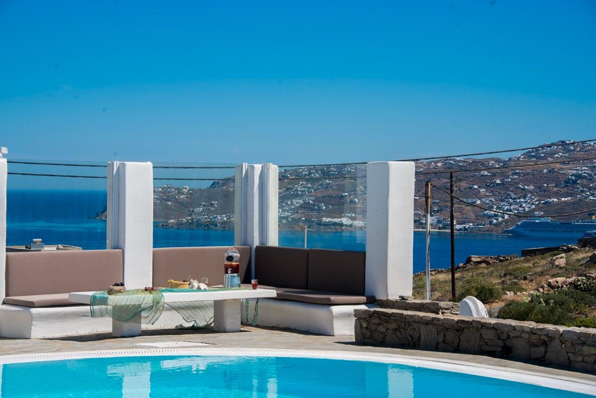 crop_9999_1000_Villa-Zania-Mykonos-Olivers-Travels-14