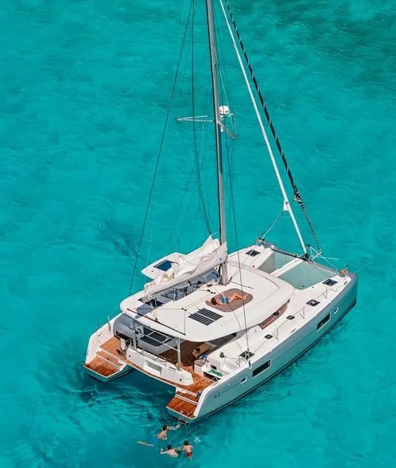 CATA 42 _ RL Yachting (3)